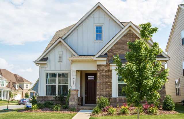 Rea Farms - Waverly Place- Like New Single-Family Home-Fenced in backyard! Gallery 1