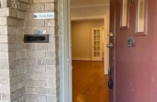 5840 Prospect Avenue Gallery 4