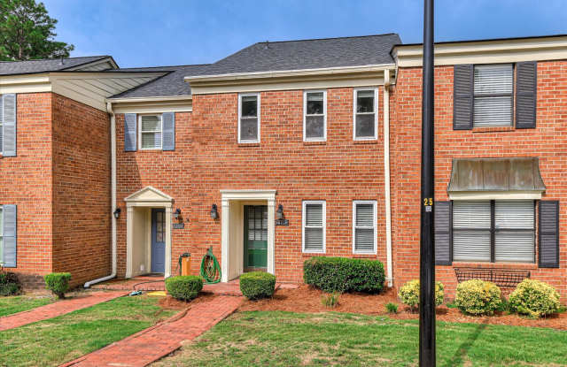 Townhome For Rent - 407 Folkstone Circle Augusta, GA 30909 Gallery 4