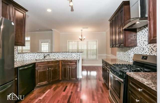 2670 Lake Commons Court Gallery 2