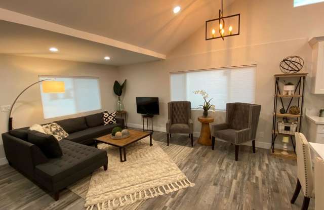 3706 Seneca Avenue Gallery 2