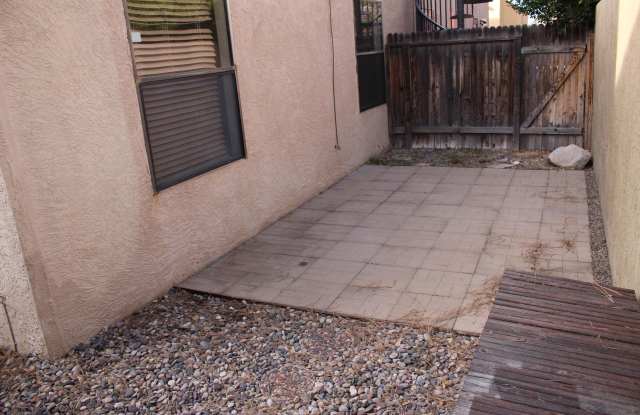 2820 Palo Verde Drive NE Gallery 3