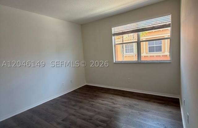 2201 Clipper Pl Gallery 4