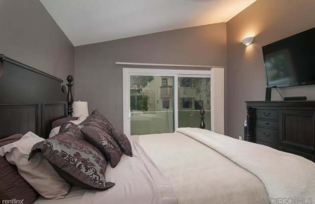 2758 Ariane Drive Gallery 4