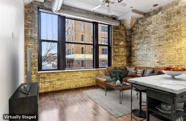 618 Washington Avenue N photos photos