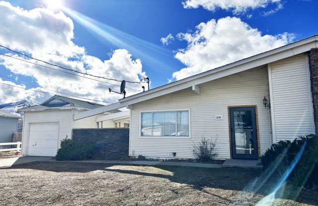 Remodeled 3 bedroom in Stead photos photos