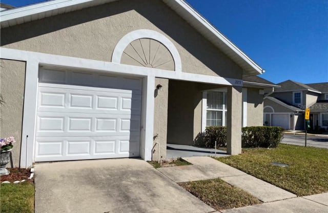 2215 CYPRESS KNEE LOOP - 2215 Cypress Knee Loop, Kissimmee, FL 34743