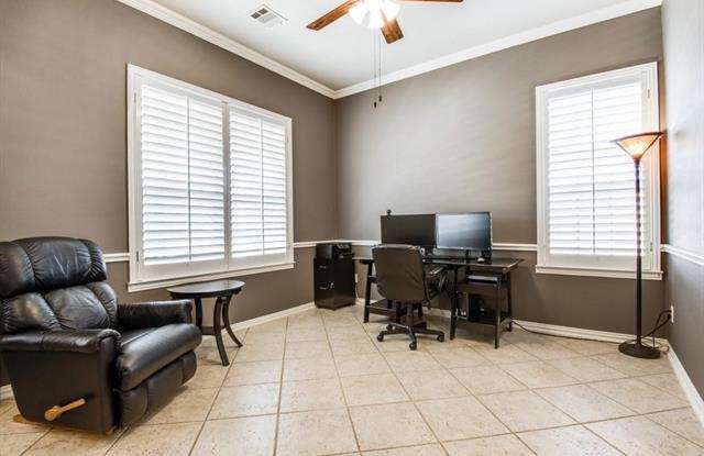15868 Grove Crest Drive Gallery 4