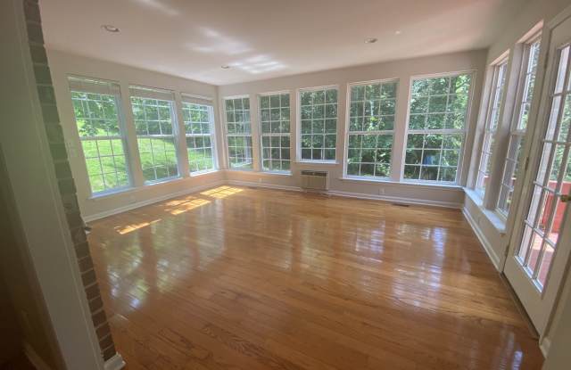 116 Holt Branch Ct Gallery 3