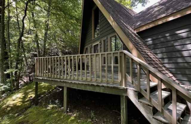 339 Chalet Village Dr Gallery 2
