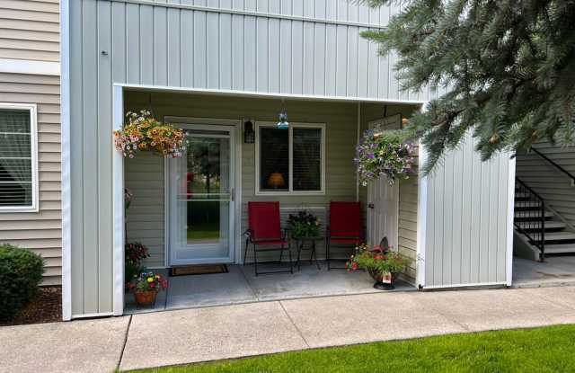 Cozy Living at Greensferry Condos - 304 North Greensferry Road, Post Falls, ID 83854