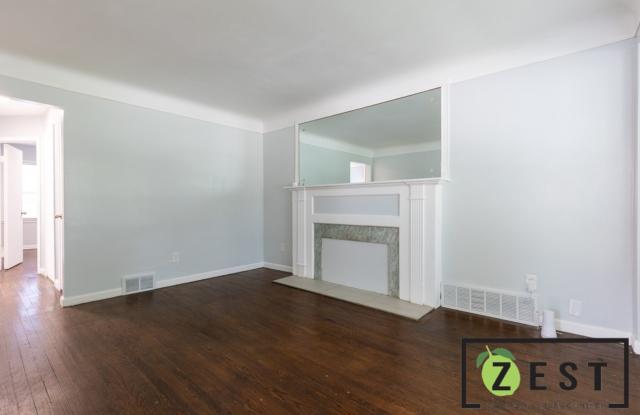 Amazing 3Bed 1Bath BRICK BUNGALOW Gallery 3