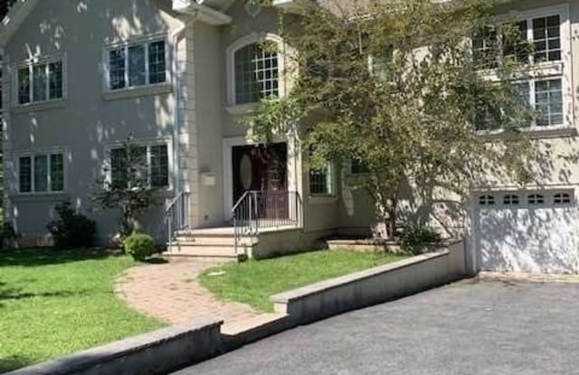 21  Addison Place - 21 Addison Place, Ho-Ho-Kus, NJ 07423