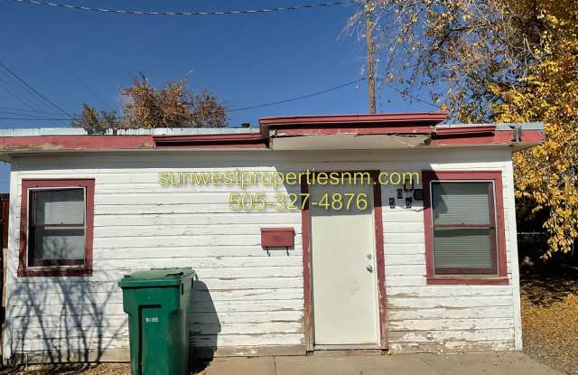 1 Bed 1 Bath Apartment Home-ALL UTILITIES INCLUDED - 508 West Ross Street, Farmington, NM 87401