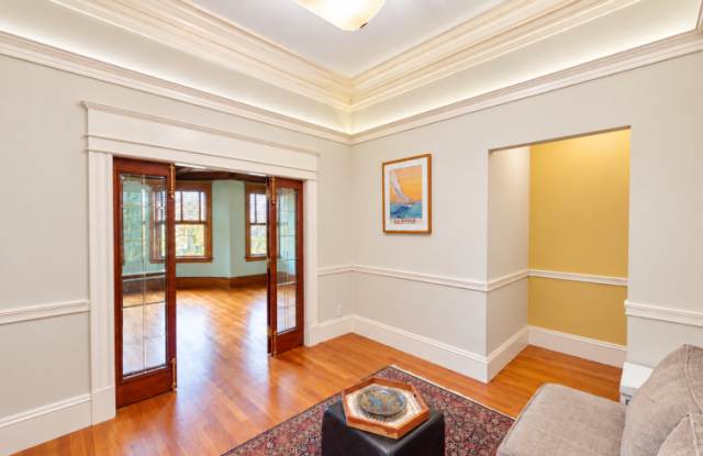 176 Naples Gallery 3