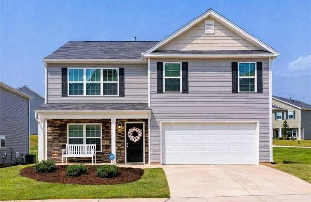 5021 Black Forest Drive Gallery 1