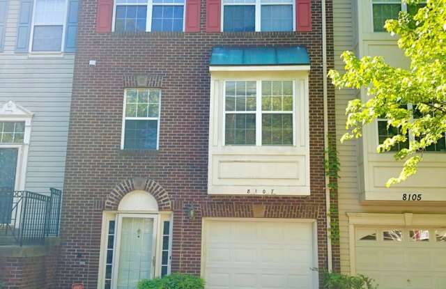 Lovely 3 BA/2 Full BA  2 Half BA Townhome in Lake Largo Community in Upper Marlboro! - 8107 Picard Lane, Lake Arbor, MD 20774