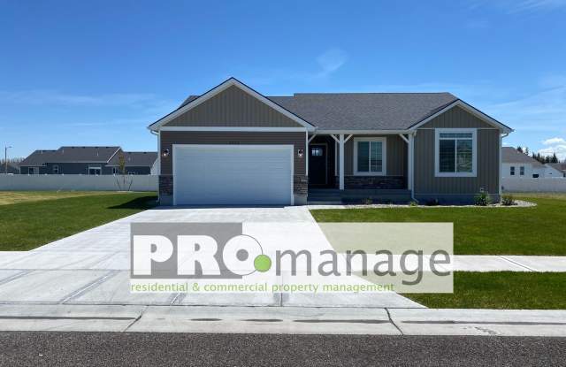 3 Bed, 2 Bath Single Family Home w/ 2-Car Garage - Idaho Falls - 4292 Hemingway, Bonneville County, ID 83401