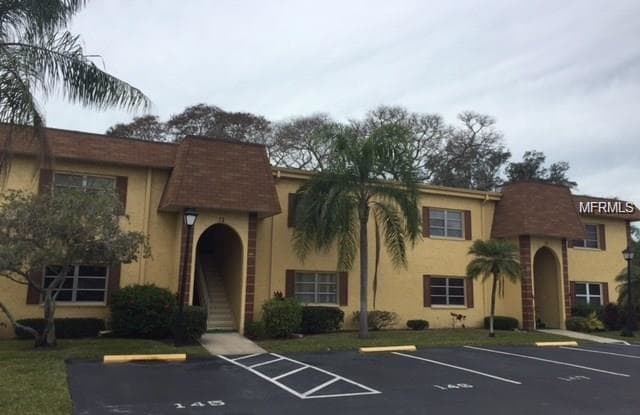 341 S MCMULLEN BOOTH ROAD - 341 S Mcmullen Booth Rd, Clearwater, FL 33759