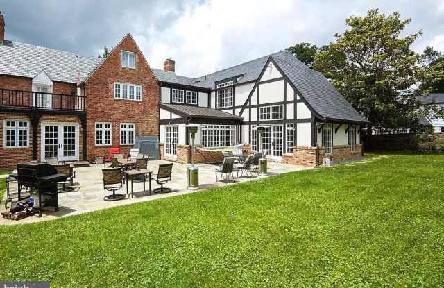 6009 BROOKSIDE DR Gallery 3