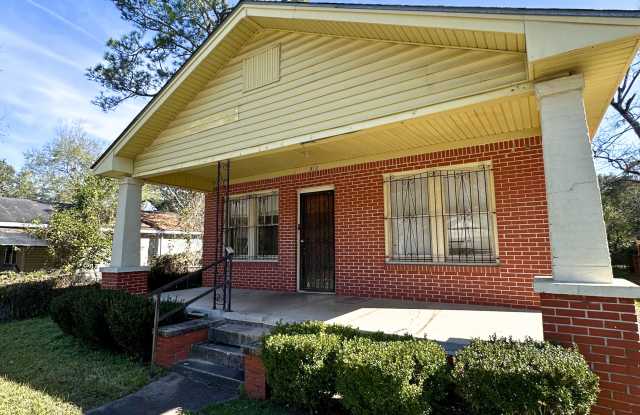 372 Fredonia Street photos photos