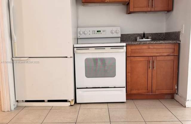 2412 NW 34th St - 2412 Northwest 34th Street, Miami, FL 33142