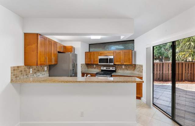 8195 SEVERN Drive Gallery 4