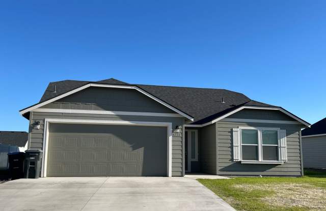 Newer Construction in Mae Valley photos photos
