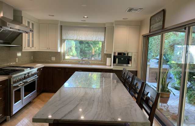 5624 S JOLLY ROGER Road Gallery 2