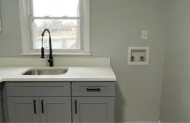 Renovated 2 Bed / 1 Bath 2nd Floor Apartment, Linden NJ Gallery 4