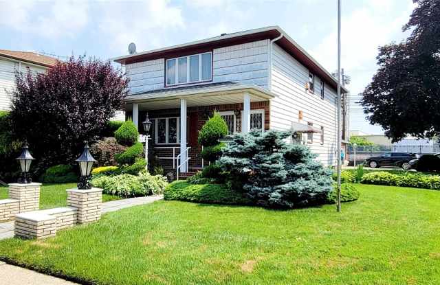 250 Maple Place photos photos