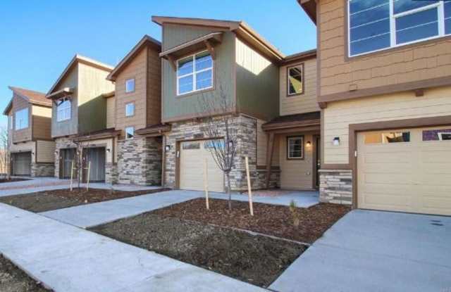 Stunning Modern 2 bedroom Townhome!!! photos photos