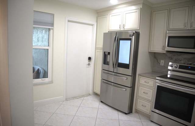 9746 Lancaster Place, Boca Raton, FL 33434 - 9746 Lancaster Place, Palm Beach County, FL 33434