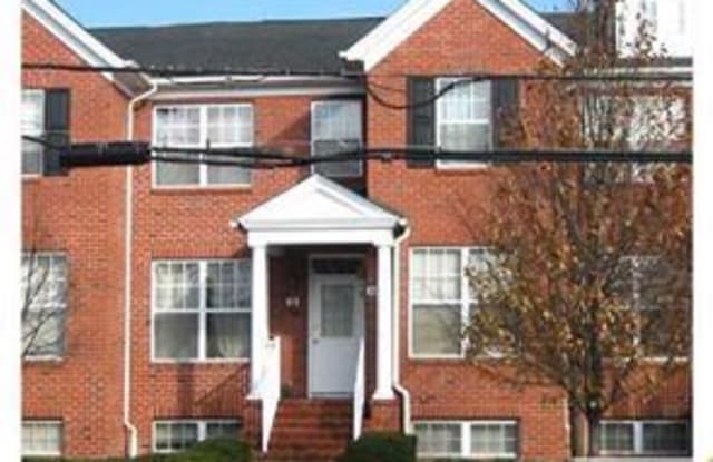 72 Central Avenue - 72 Central Ave, Metuchen, NJ 08840