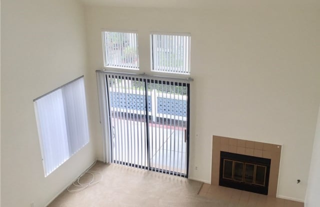 17 Greenmoor - 17 Greenmoor, Irvine, CA 92614