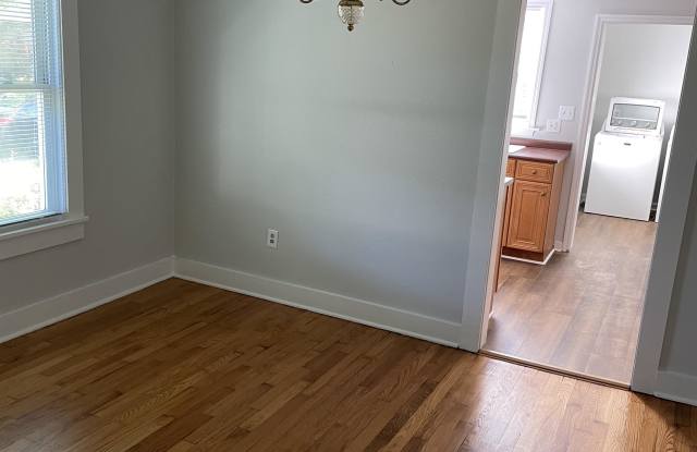 2313 East 40th Street - 2313 East 40th Street, Savannah, GA 31404