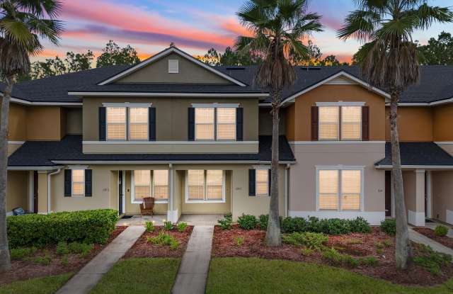 625 OAKLEAF PLANTATION Parkway - 625 Oakleaf Plantation Parkway, Oakleaf Plantation, FL 32065