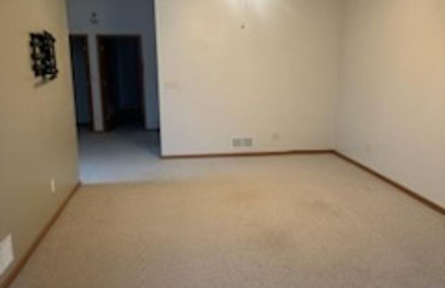 Spacious 3 Bedroom Condo Available in Ontario, Ohio Gallery 4