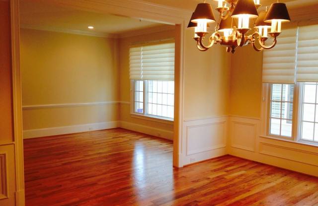 5603 Forest Place Gallery 3