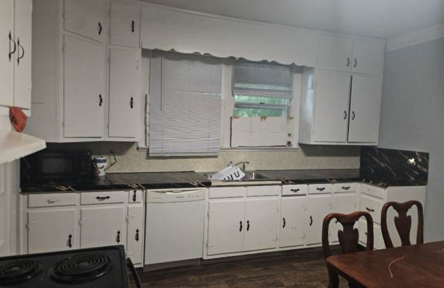 309 3rd St. photos photos