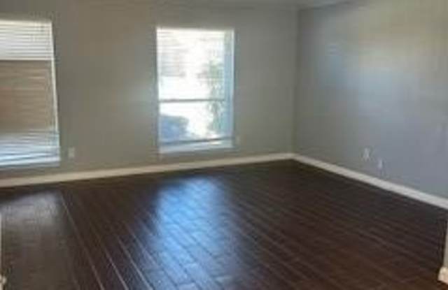 105 Glade Shadow Drive Gallery 4