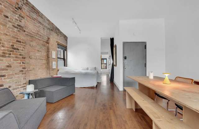 305 E 4th St Apt 5 Gallery 2