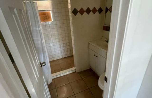 144 North Magnolia Avenue photos photos