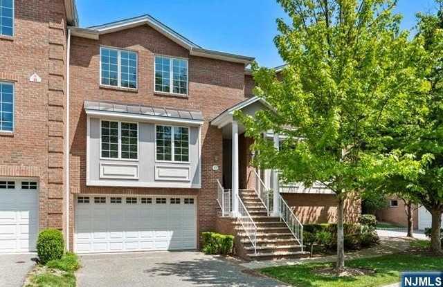 17 Skymark Court photos photos