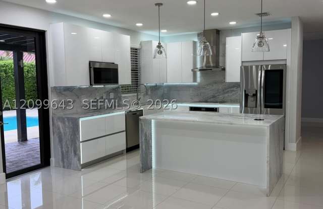 15413 SW 176th Ter Gallery 3