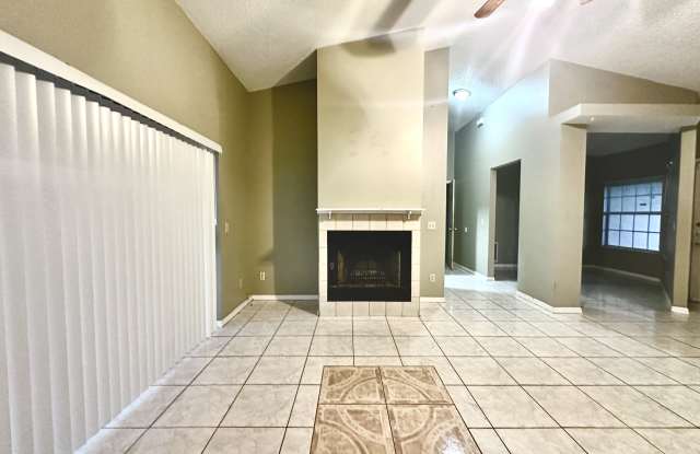 1112 Gardanne Ct Gallery 2