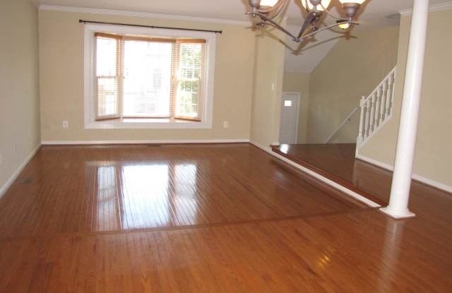 6853 KERRYWOOD CIRCLE Gallery 3