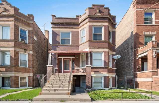 4116 W Cermak Road 2 - 4116 West Cermak Road, Chicago, IL 60623