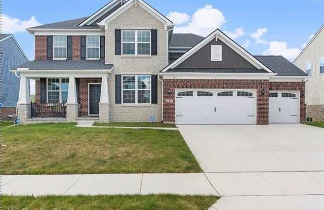 49477 Hummel Dr - 49477 Hummel Drive, Macomb County, MI 48044