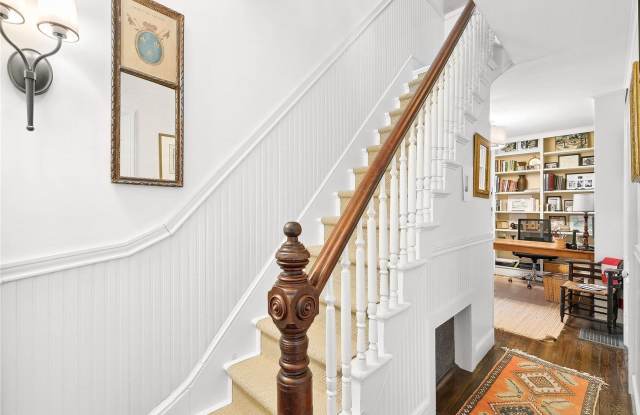 178 S Country Road Gallery 3